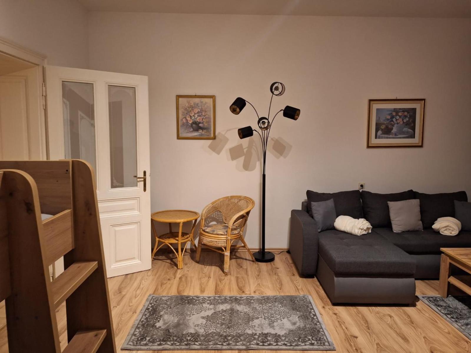 Villa Scs Naehe Wiener Neudorf Exteriör bild